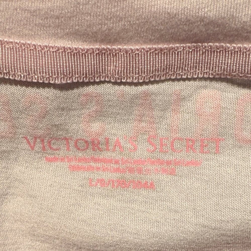 Victoria's Secret Pink Glitter Crop Top with Red Love Print!! NEW - Picture 3 of 3